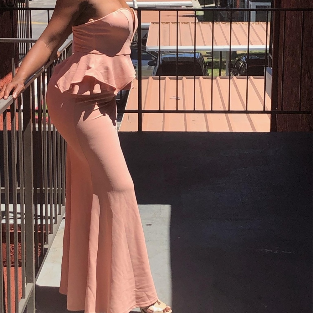 Strapless formal/cocktail dress